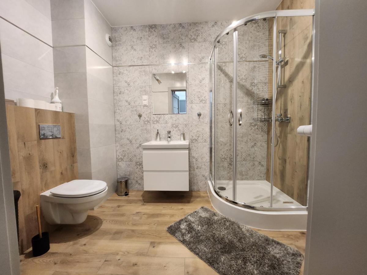 Dwa Jelonki, Ul Sciegiennego, Centrum, Garaz, Ogrodek Kielce Extérieur photo