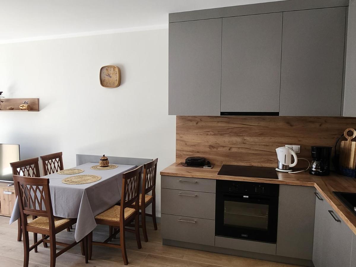 Dwa Jelonki, Ul Sciegiennego, Centrum, Garaz, Ogrodek Kielce Extérieur photo